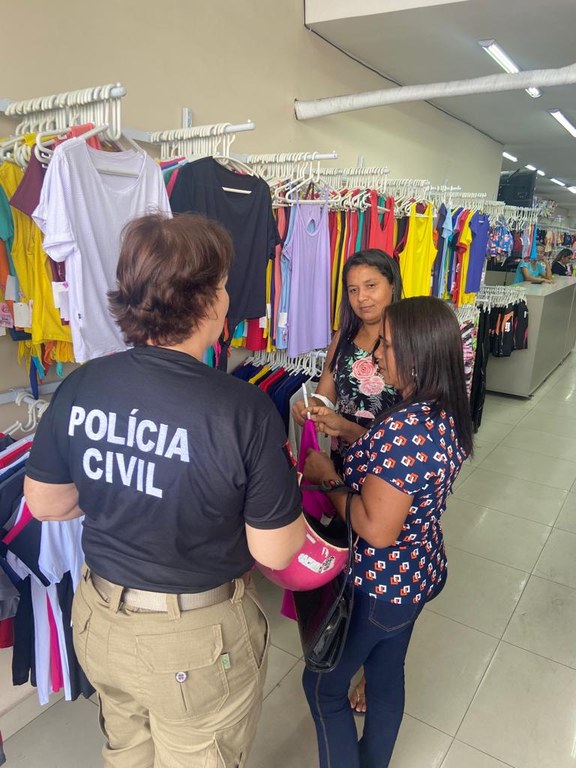 16032023 - Equipe da Delegacia da Mulher vai às ruas em campanha contra a violência dom (3).jpeg