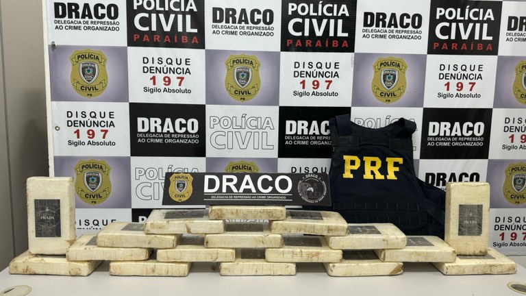 INVESTIGAÇÃO: Operação policial apreende mais 17 tabletes de cocaína pura em Monteiro INVESTIGAÇÃO: Operação policial apreende mais 17 tabletes de cocaína pura em Monteiro