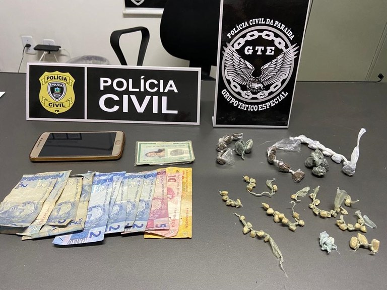 240721 - Polícia Civil prende suspeita de vender drogas dentro de ginásio esportivo.jpeg