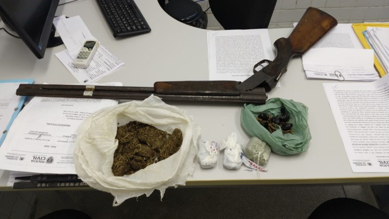 Polícia Civil prende suspeito de traficar drogas em Cabedelo.jpeg