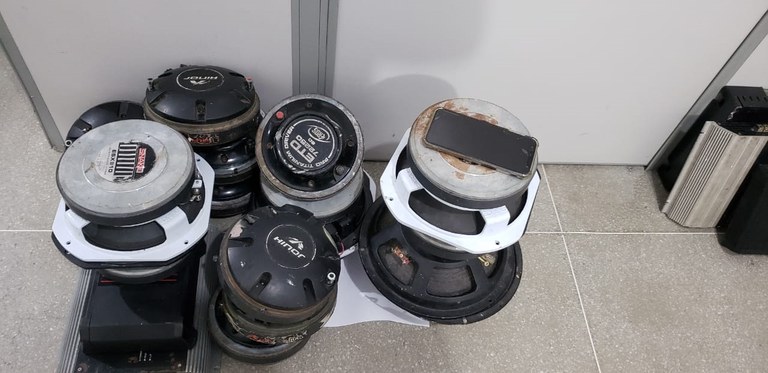 25032021 - Polícia Civil prende três  e apreende equipamentos furtados (3).jpeg