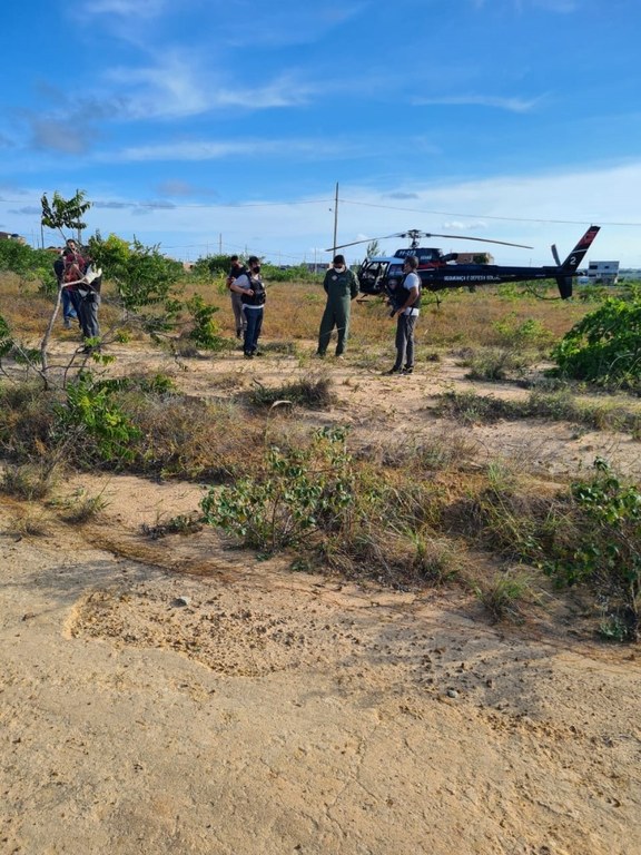 15032021 - Policia localiza esconderijo de carros roubados em Carapibus (3).jpeg